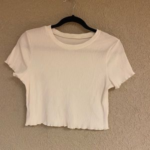 Cropped white t-shirt never worn